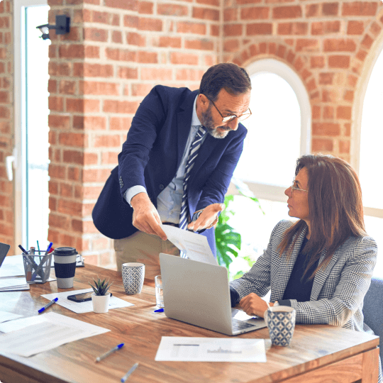 Eje Finsoria equipo de expertos en criptoinversión